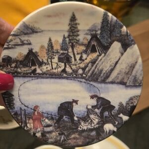 Vintage Arabia Finland Plate